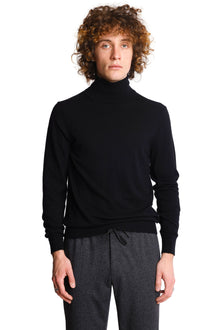  Luxe Fine Gauge Turtleneck - Black